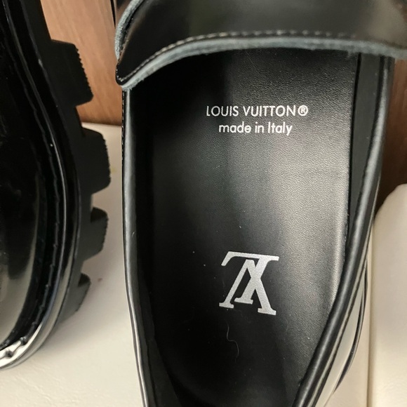 Louis Vuitton Men\'s Black Loafers main image 4